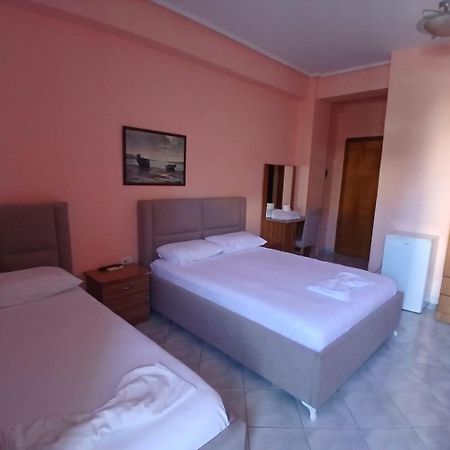 Hotel Rossi Vlorë Exterior foto
