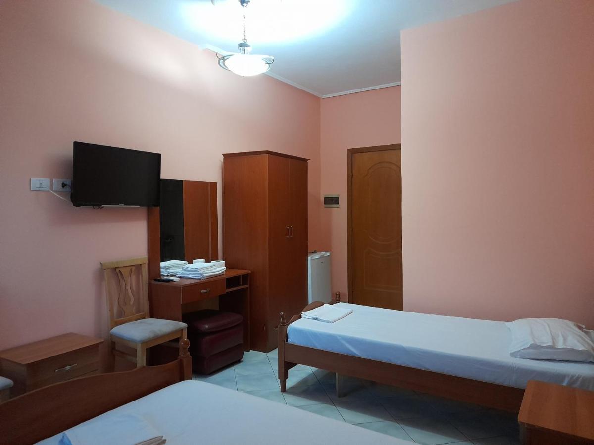 Hotel Rossi Vlorë Exterior foto