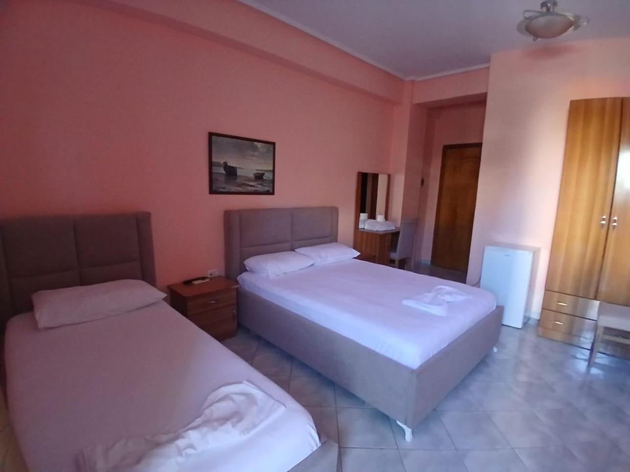 Hotel Rossi Vlorë Exterior foto