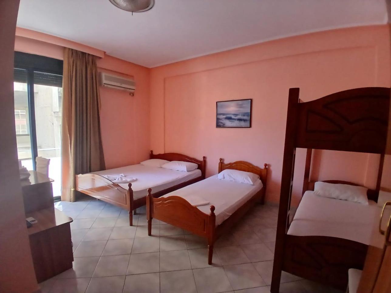 Hotel Rossi Vlorë Exterior foto